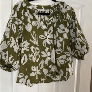 Sonoma Green and White Ruffled Puff Sleeve Blouse